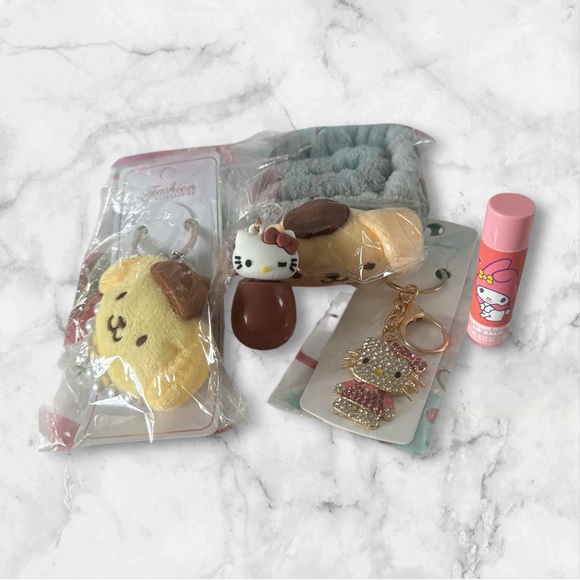 Hello Kitty Other - Hello Kitty and Friends Bundle Set NWOT